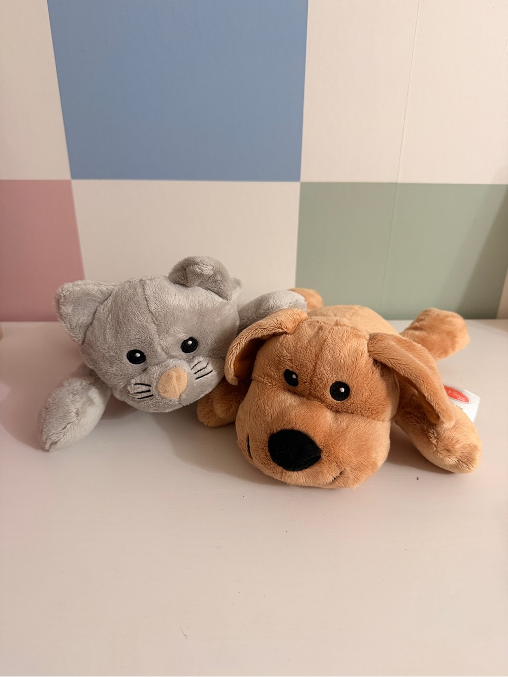 Melissa & Doug Cat and Dog Set - Gray & Tan